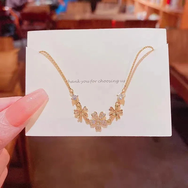 Geometric Smooth Rhinestone Chain Five Leaf Grass Flower Adjustable Bracelets for Women Fashion Jewelry Minimalist Accessories