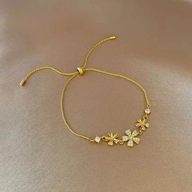 Geometric Smooth Rhinestone Chain Five Leaf Grass Flower Adjustable Bracelets for Women Fashion Jewelry Minimalist Accessories