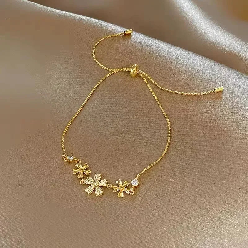 Geometric Smooth Rhinestone Chain Five Leaf Grass Flower Adjustable Bracelets for Women Fashion Jewelry Minimalist Accessories