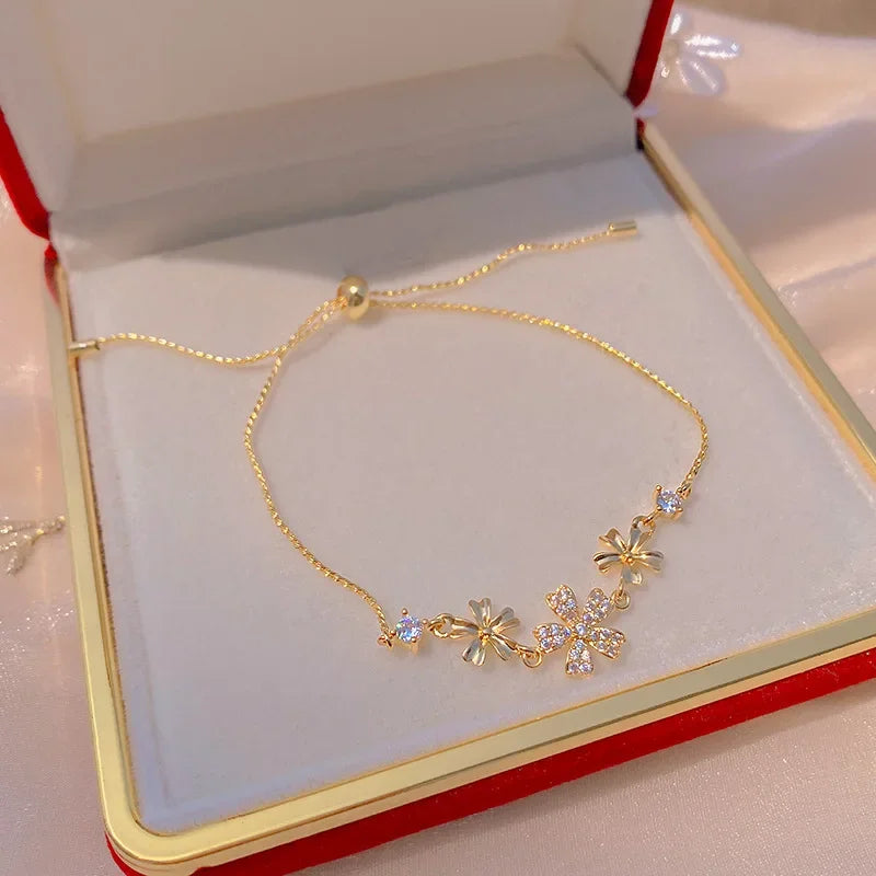 Geometric Smooth Rhinestone Chain Five Leaf Grass Flower Adjustable Bracelets for Women Fashion Jewelry Minimalist Accessories