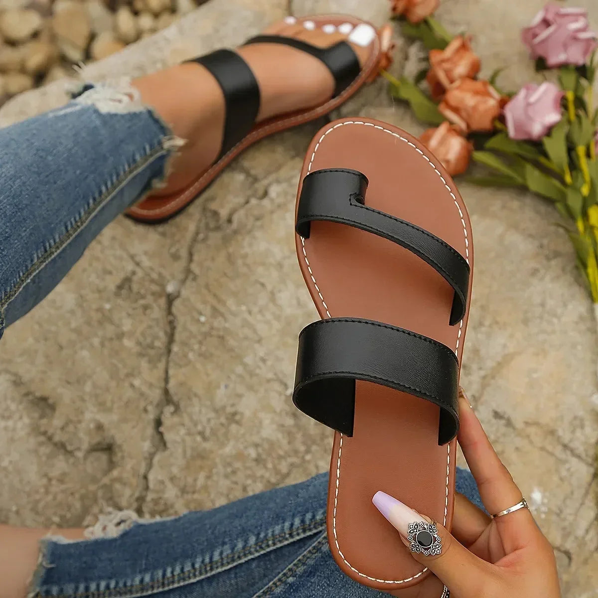 2025 Women Leather Flip Flops Slippers Women's Shoes Summer Brand Fashion Women Sandals Slippers Slides Designer Sandals - Youks store